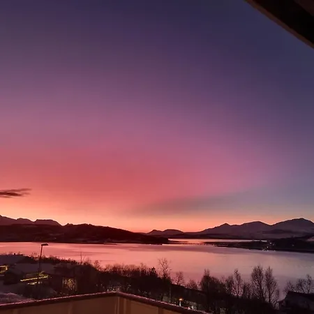 Loftsleilighet,havutsikt,balkong,gratis Parkering 公寓 特罗姆瑟