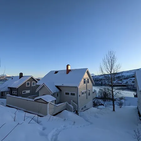 Loftsleilighet,havutsikt,balkong,gratis Parkering アパート トロムソ