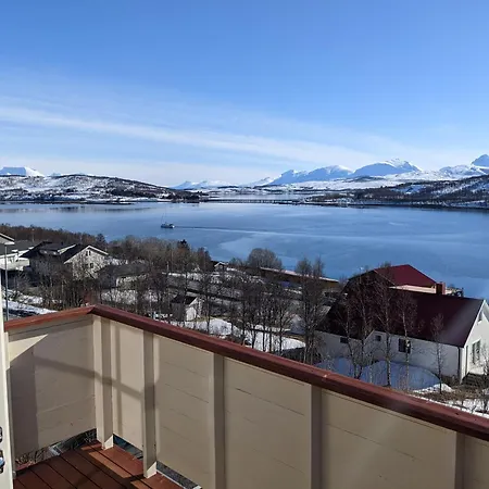 アパート Loftsleilighet,havutsikt,balkong,gratis Parkering *