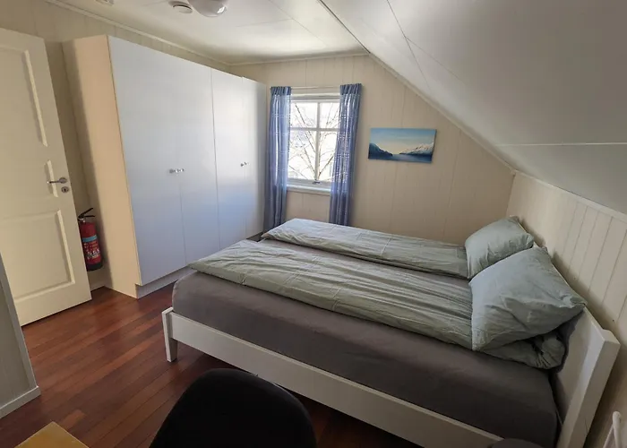 Appartement Loftsleilighet,havutsikt,balkong,gratis Parkering *