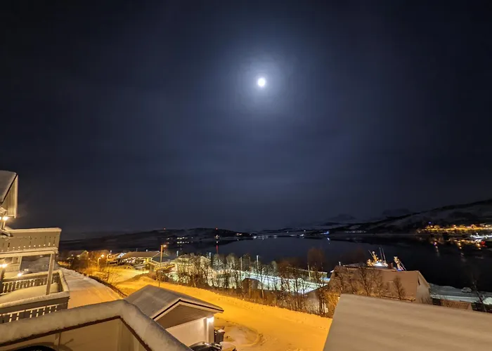 Loftsleilighet,havutsikt,balkong,gratis Parkering * Tromsø