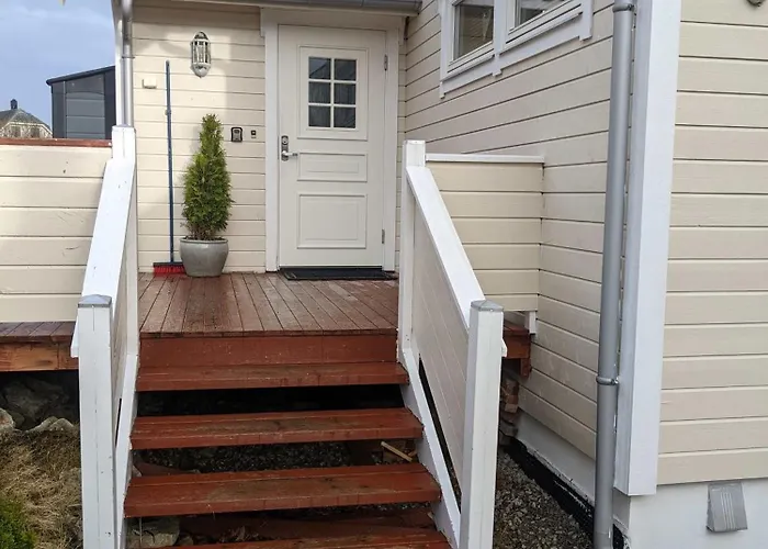 Loftsleilighet,havutsikt,balkong,gratis Parkering *